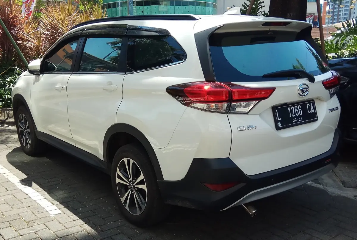 Daihatsu Terios — 후면